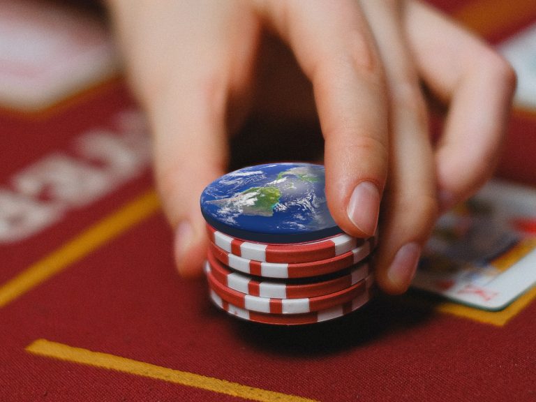 Get the Edge: Play Baccarat with These Winning Casino Strategies and Tips